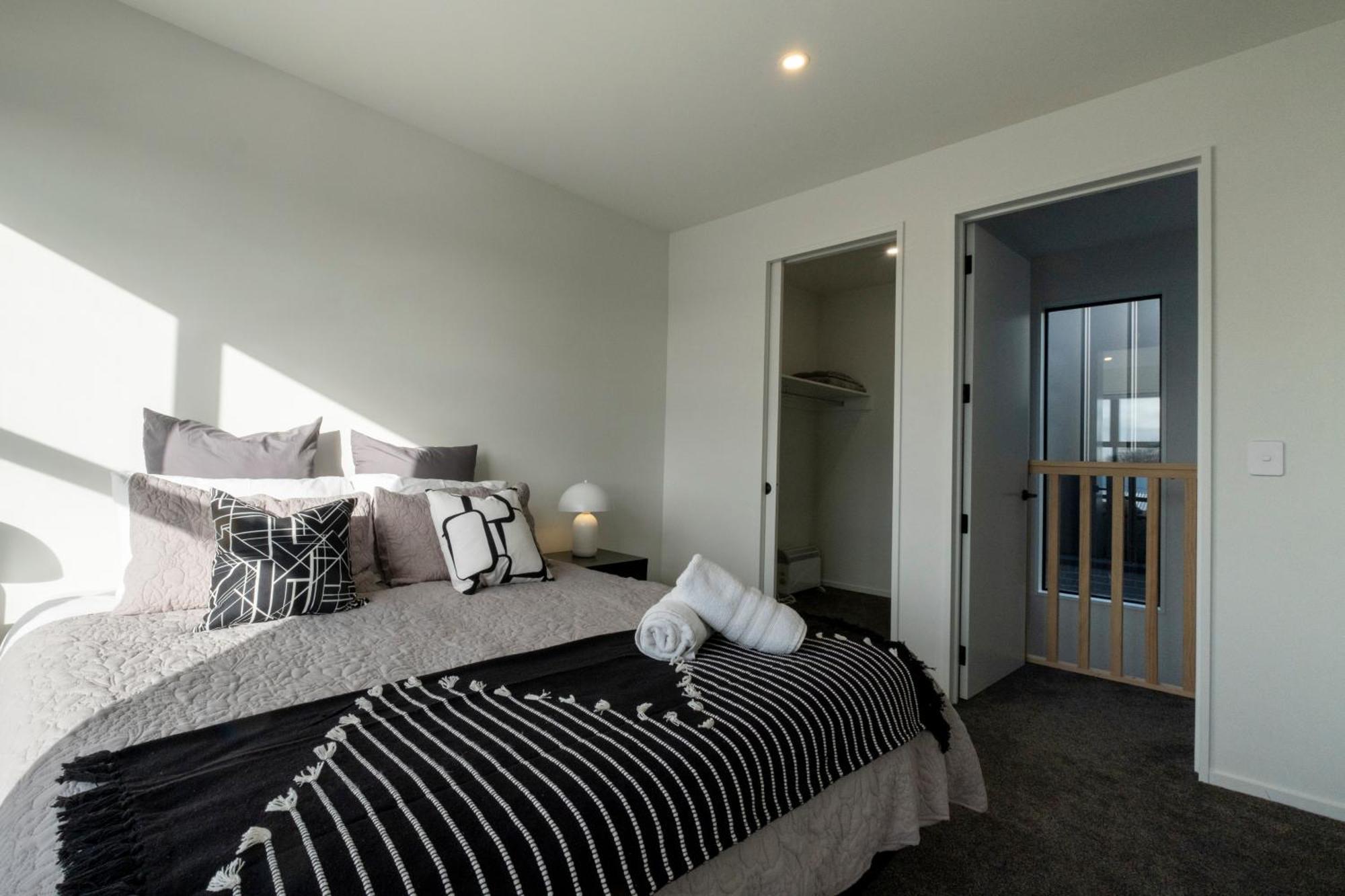 Luxury 2 Bed Townhome In Cbd Christchurch Kültér fotó